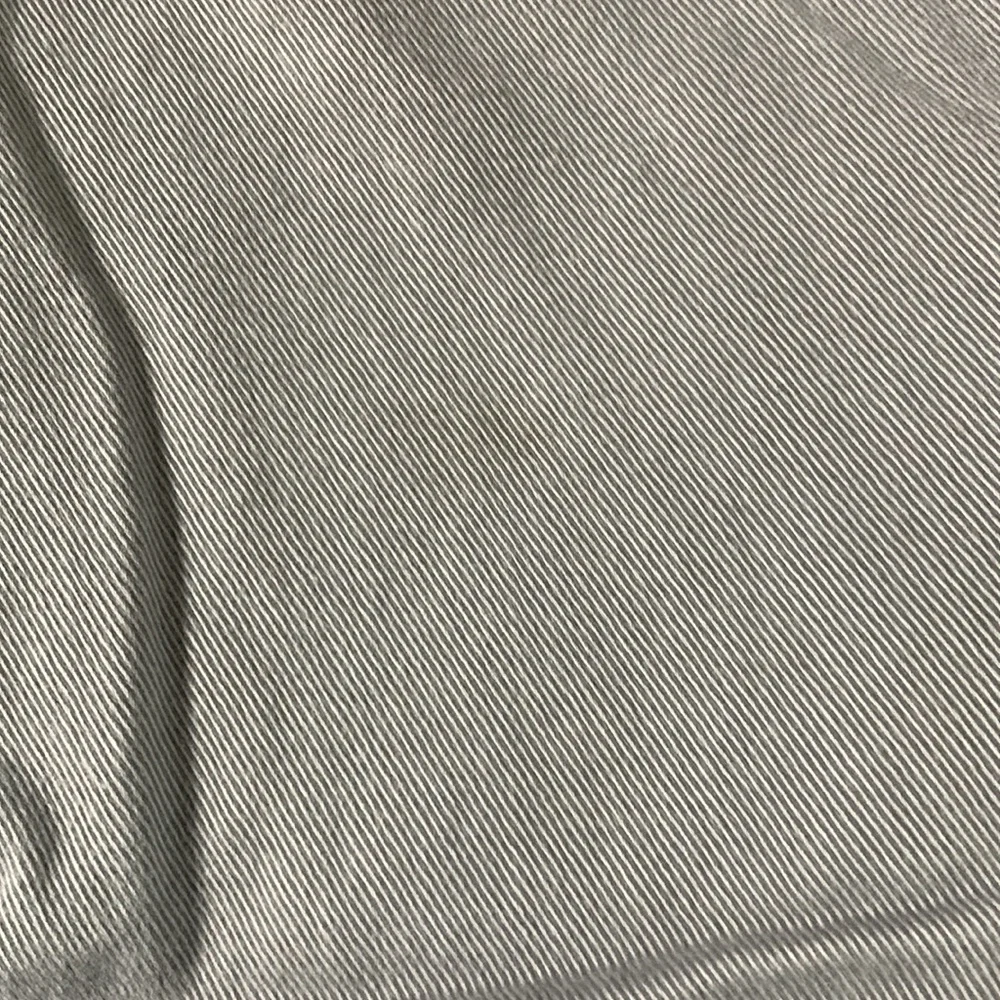 2 pairs of men’s shorts. LR Scoop green cargo, gray National Outfitters. Size 36 - Picture 12 of 15